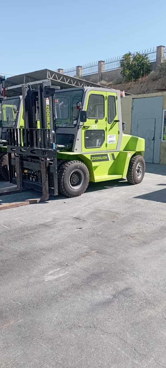 Zoomlıon FD70Z 7 tonluq Xinchaı mühərrik avtokar) — İnşaat texnikası, Bakı (2)