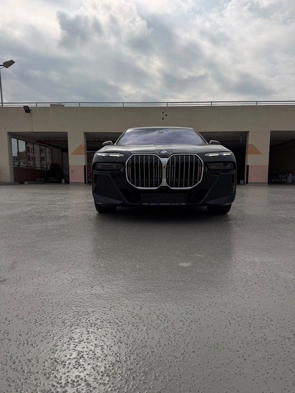 BMW 740, 3.0 L, 0.96 kWh, 2022 il, 72 000 km — Avtomobillər, Bakı