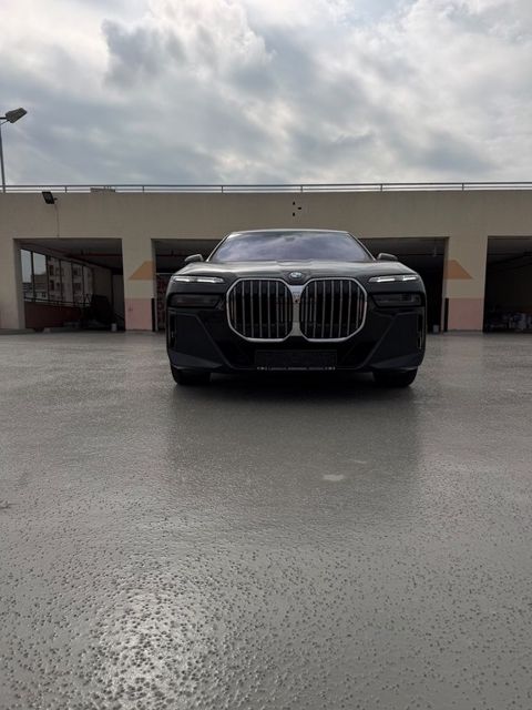 BMW 740, 3.0 L, 0.96 kWh, 2022 il, 72 000 km — Bakı
