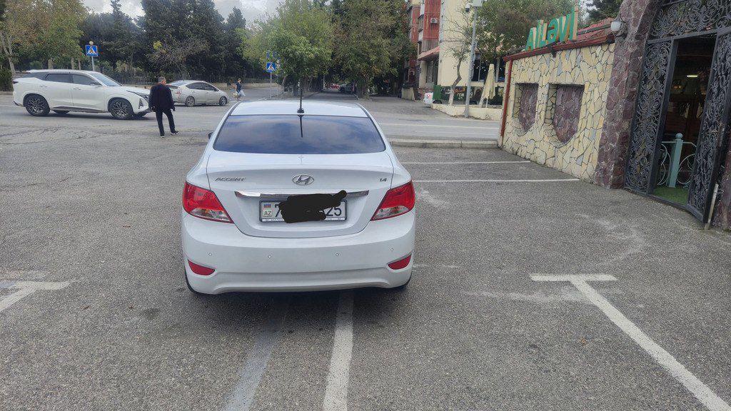Hyundai Accent, 1.4 L, 2017 il, 165 000 km — Avtomobillər, Bakı (9)
