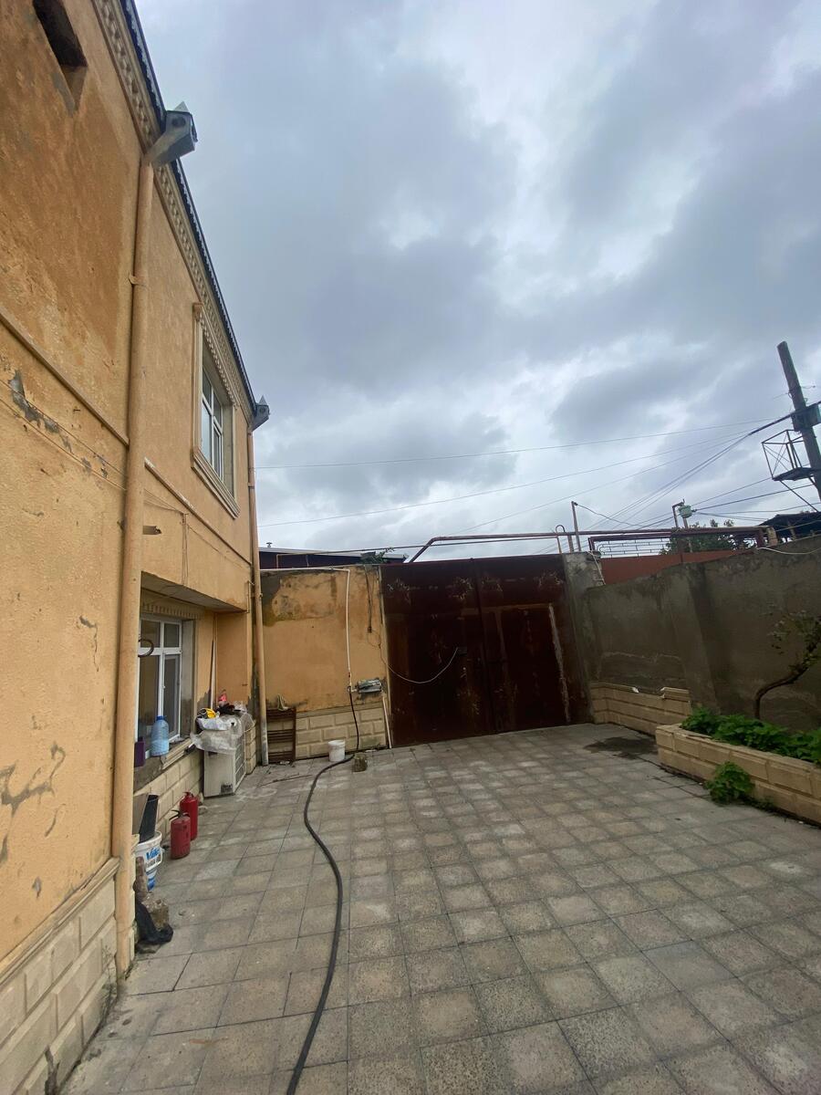 Satılır 6 otaqlı həyət evi/bağ evi 200 m² — Ev, villa, Bakı (2)