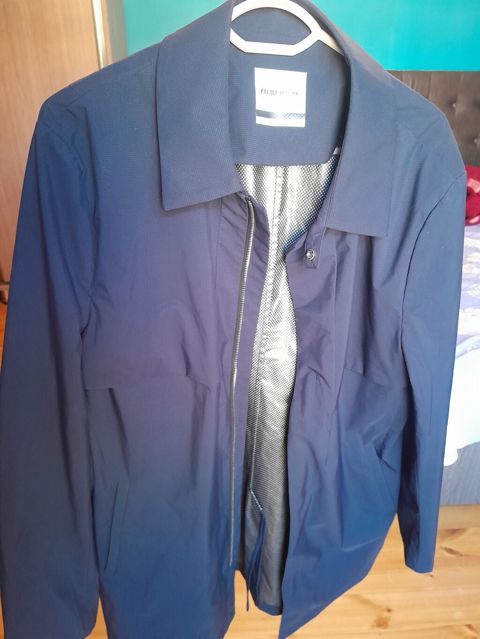 Kurtka, Vetrovka, Payız — 50 ₼ · Sumqayıt · Kurtkalar Kurtka, Vetrovka, Payız — Sumqayıt