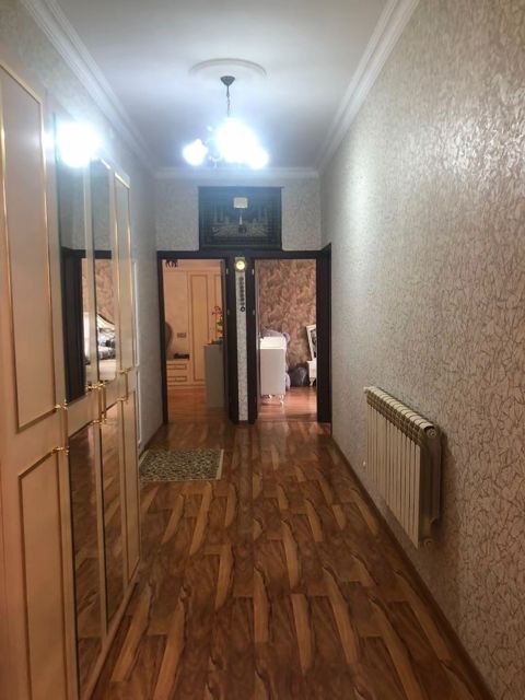 Satılır 4 otaqlı həyət evi/bağ evi 115 m² — 125 000 ₼ · Bakı · Ev, villa Satılır 4 otaqlı həyət evi/bağ evi 115 m² — Bakı