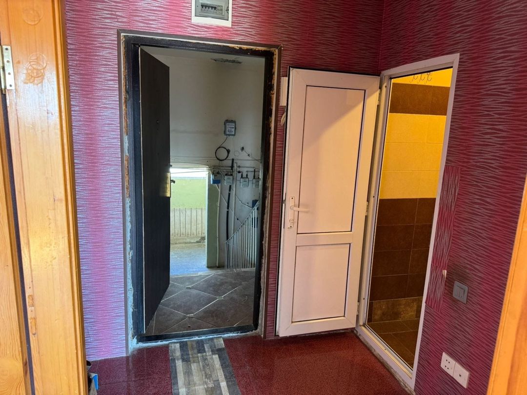 Satılır 4 otaqlı köhnə tikili 100 m² — Mənzil, Bakı (10)