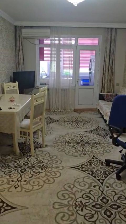 İcarəyə verilir 3 otaqlı köhnə tikili 75 m² — Bakı