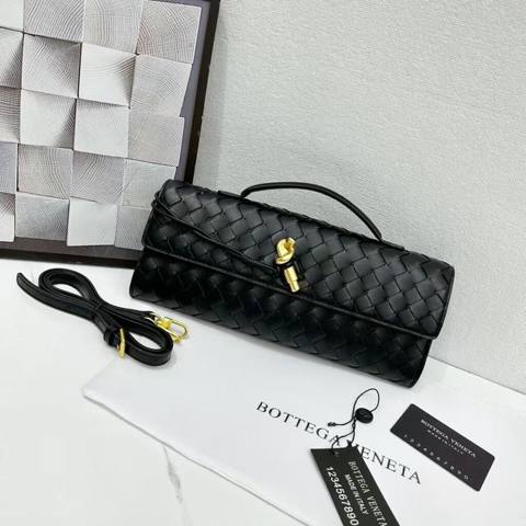 Bottega Veneta toxuma dizaynlı çanta - Material: hamar, toxuma — 130 ₼ · Masazır · Çantalar, çamadanlar, cüzdanlar Bottega Veneta toxuma dizaynlı çanta - Material: hamar, toxuma — Masazır