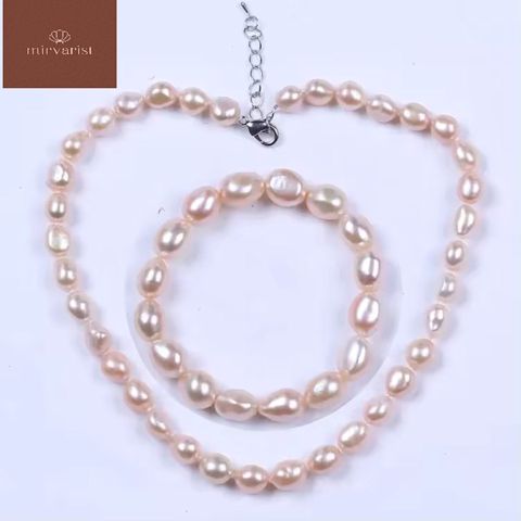 Bijuteriya dəsti boyunbağı və qolbaq Mirvarist 8145 — 226.99 ₼ · Bakı · Mallar Bijuteriya dəsti boyunbağı və qolbaq Mirvarist 8145 — Bakı