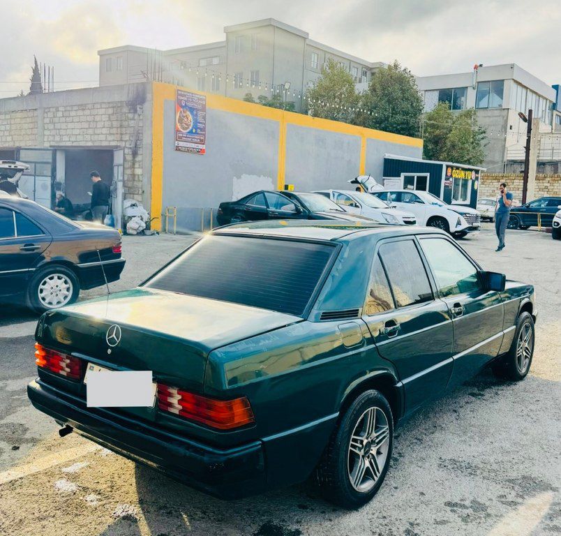 Mercedes 190, 1.8 L, 1993 il, 299 852 km — Avtomobillər, Bakı (5)