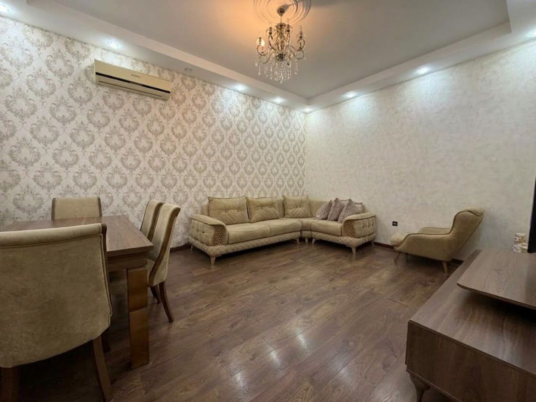 Satılır 7 otaqlı həyət evi/bağ evi 350 m² — Ev, villa, Bakı (2)