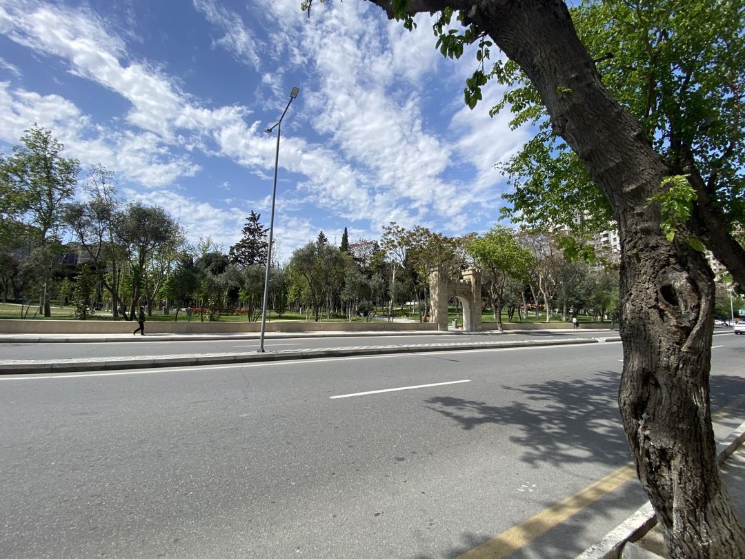 Satılır obyekt 200 m² — Əmlak, Bakı (2)