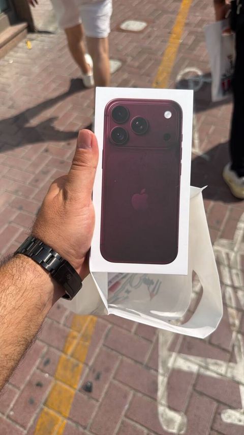 Apple iPhone 18 Pro Burgundy 256GB/12GB — 3 250 ₼ · Bakı · Smartfonlar Apple iPhone 18 Pro Burgundy 256GB/12GB — Bakı