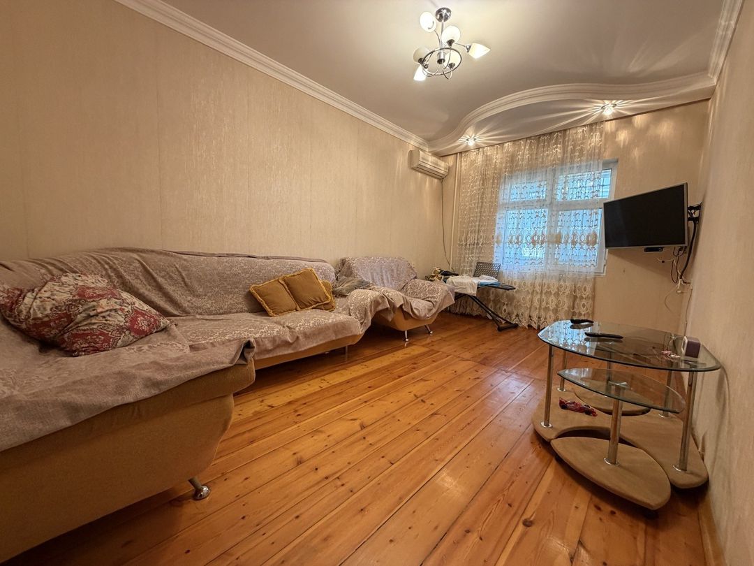 Satılır 4 otaqlı köhnə tikili 100 m² — Mənzil, Bakı (6)