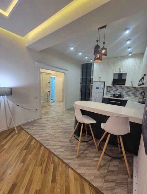 Satılır 2 otaqlı yeni tikili 76 m² — Bakı
