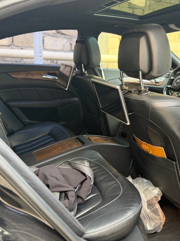 Mercedes CLS 500 4MATIC, 4.7 L, 2013 il, 180 000 km 77-OM-470 — Avtomobillər, Bakı (7)
