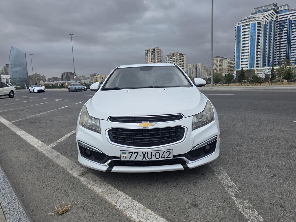 Chevrolet Cruze: 1.4 l 2014 il 195000 km Sedan 77-XU-042 — Avtomobillər, Bakı (2)