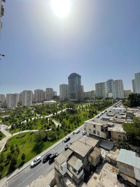 Satılır 3 otaqlı yeni tikili 150 m² — Bakı
