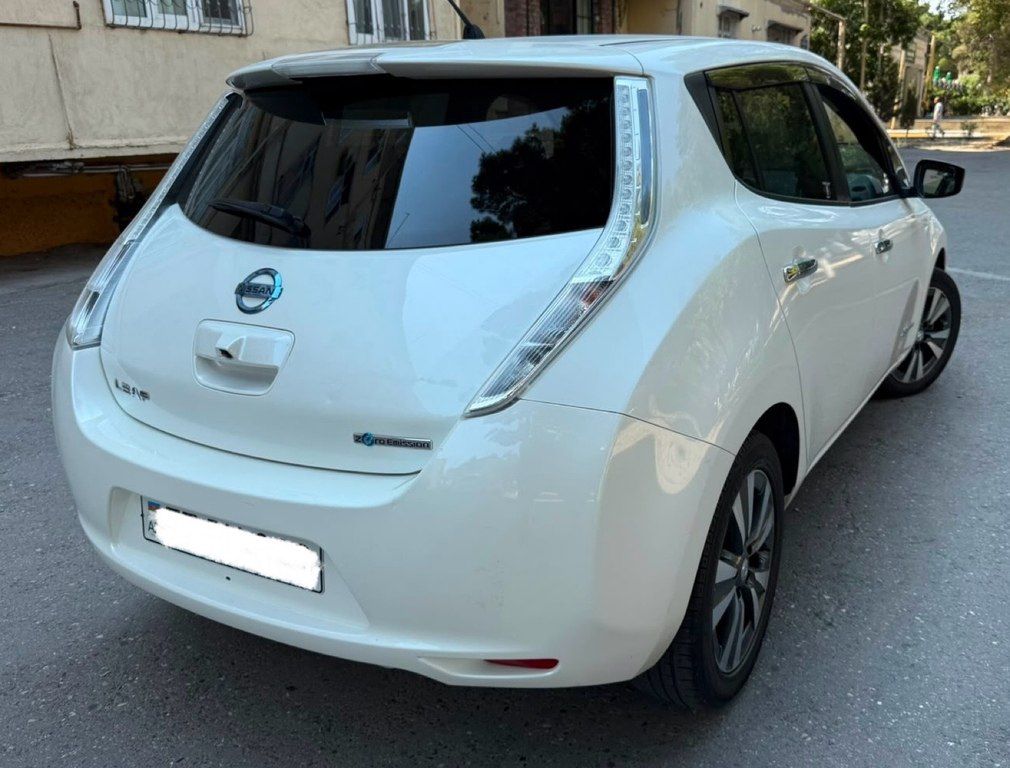 Nissan Leaf, 24 kWh, 2017 il, 122 000 km — Avtomobillər, Bakı (7)