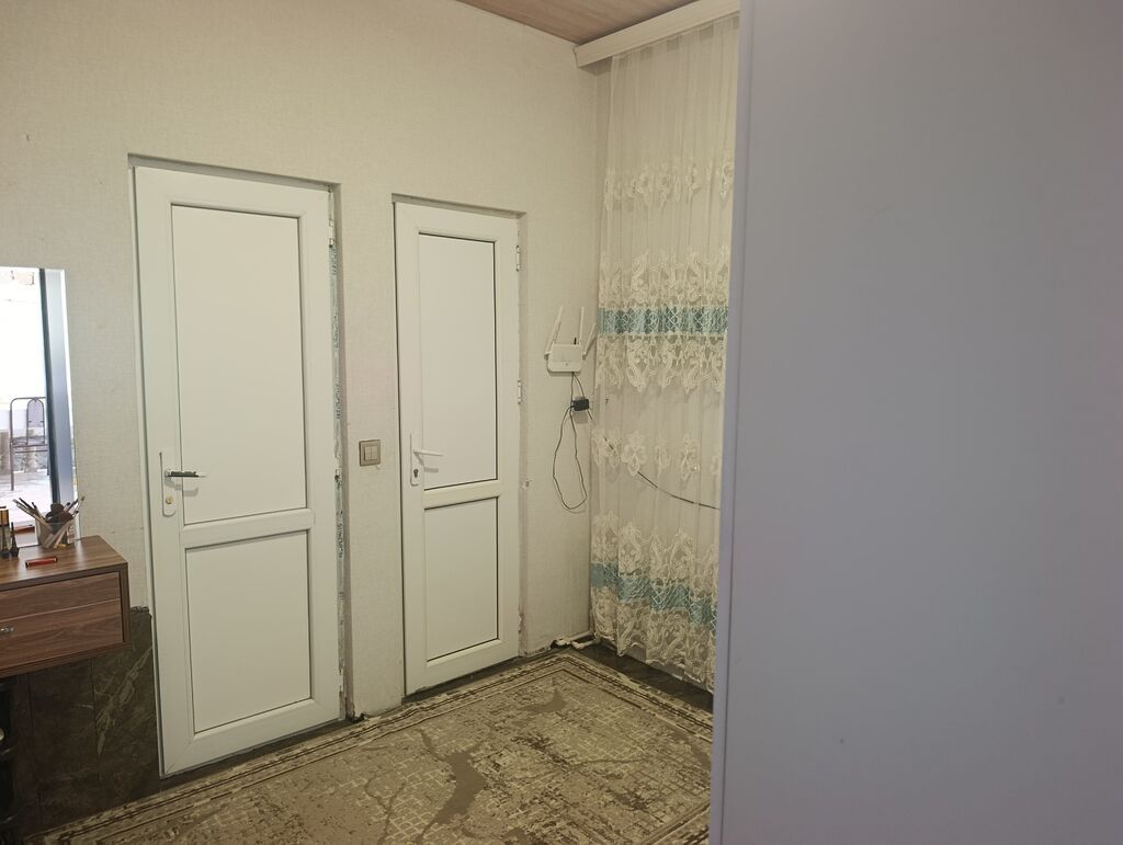 Yeni Ramanada Şuşa qəsəbəsinə çatmamış Pətək və Araz supermarket in — Mənzil, Digah (9)