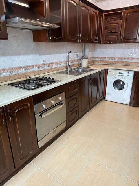 Satılır 3 otaqlı köhnə tikili 90 m² — Bakı