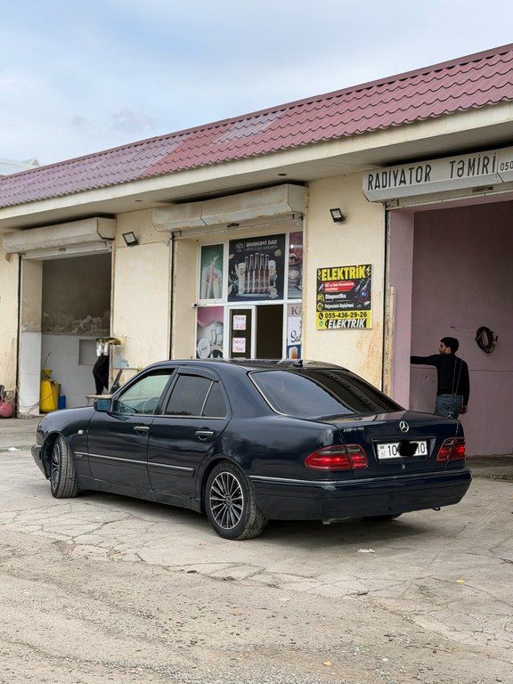 Mercedes E 230, 2.3 L, 1998 il, 458 000 km — Avtomobillər, Şirvan (8)