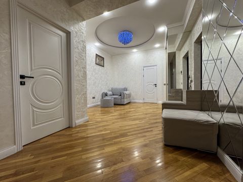 Satılır 3 otaqlı yeni tikili 125 m² — Bakı