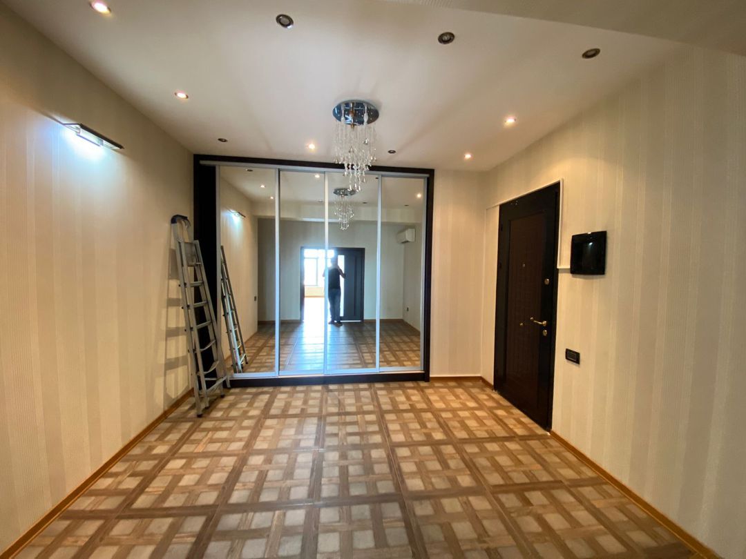 İcarəyə verilir 3 otaqlı yeni tikili 180 m² — Mənzil, Bakı (6)