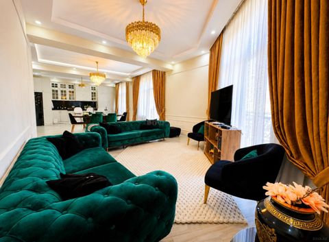 Satılır 3 otaqlı yeni tikili 144 m² — 750 000 ₼ · Bakı · Mənzil Satılır 3 otaqlı yeni tikili 144 m² — Bakı