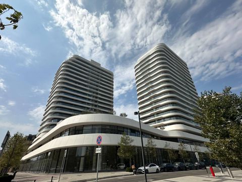 Satılır 4 otaqlı yeni tikili 224 m² — Bakı