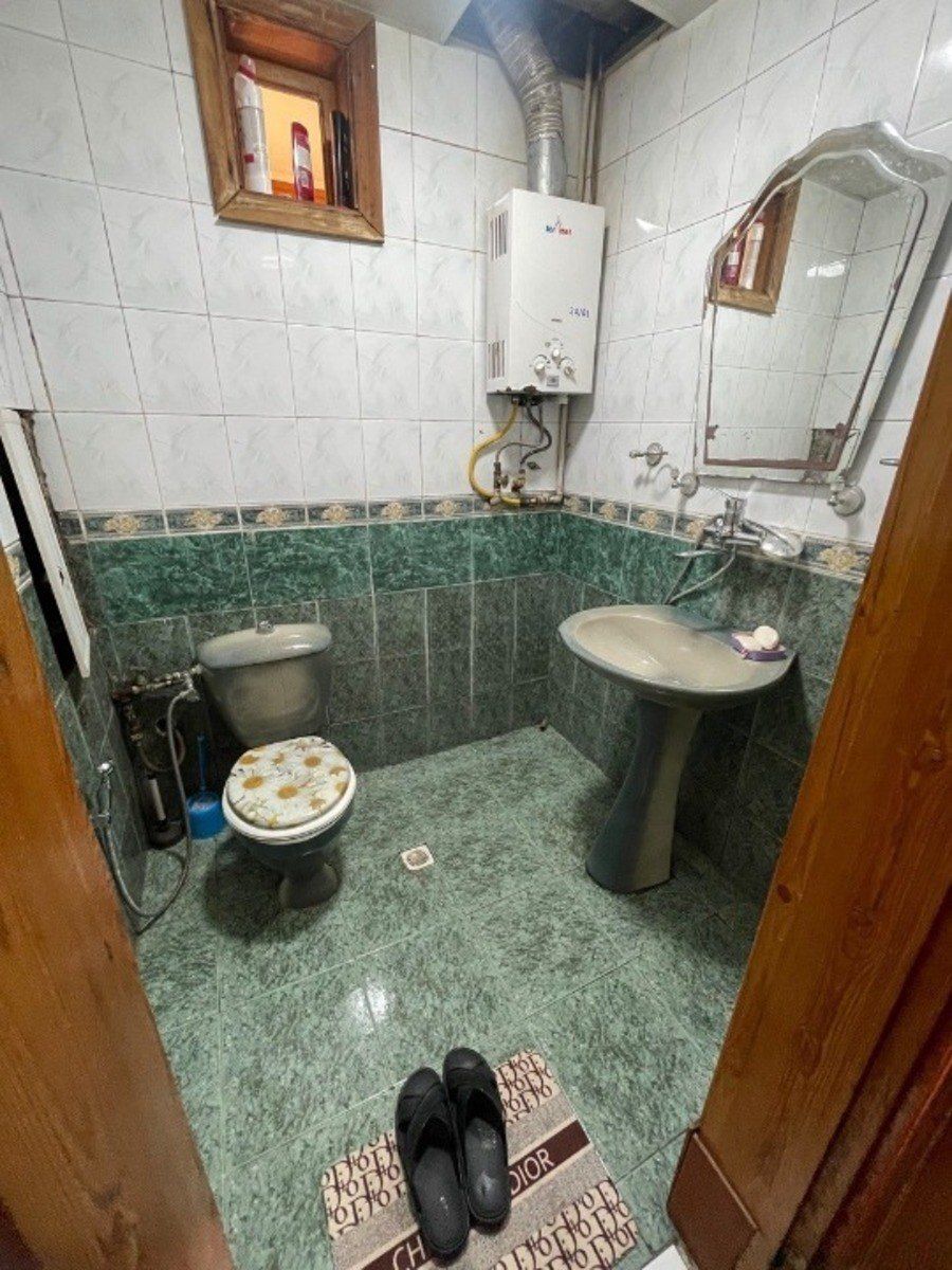 Satılır 2 otaqlı köhnə tikili 55 m² — Mənzil, Bakı (12)