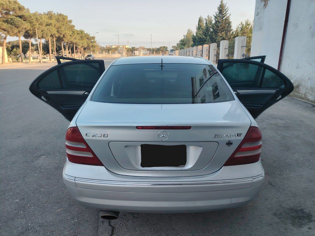Mercedes C 230, 2.5 L, 2005 il, 439 000 km — Avtomobillər, Bakı (2)