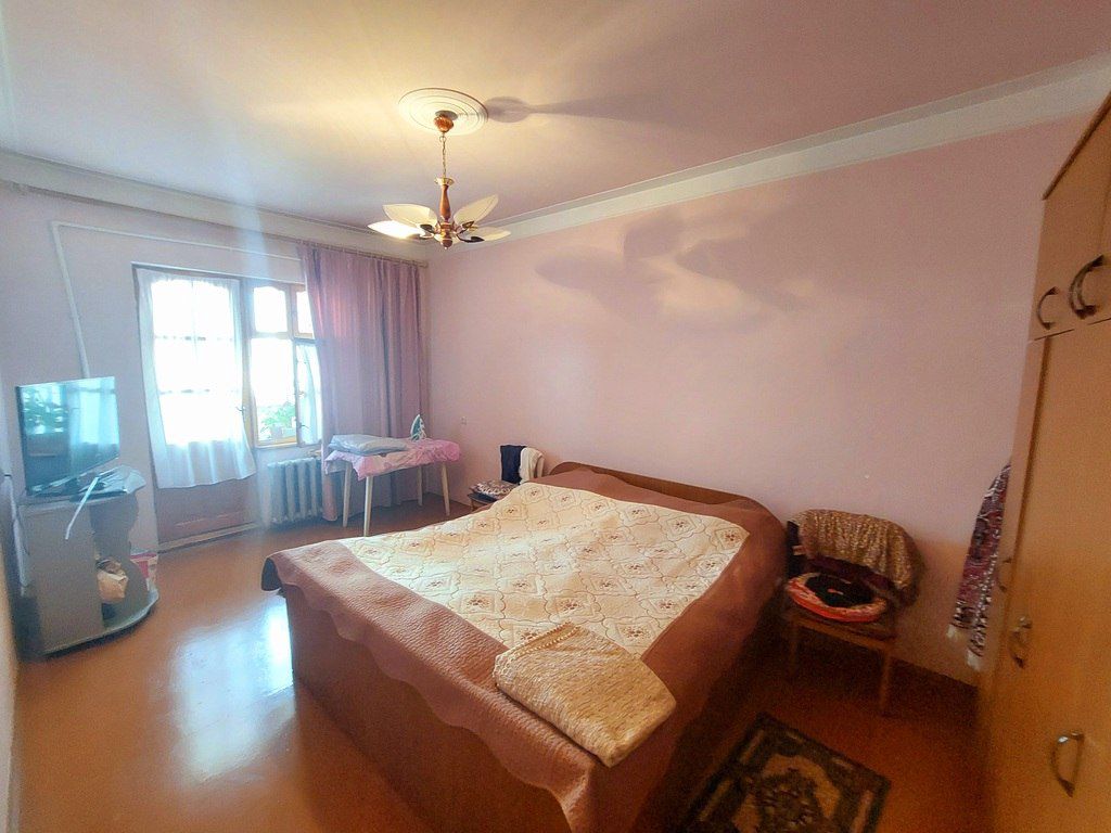Satılır 4 otaqlı köhnə tikili 101 m² — Mənzil, Bakı (8)