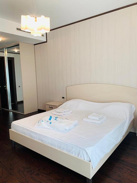 İcarəyə verilir 3 otaqlı yeni tikili 160 m² — Mənzil, Bakı (12)
