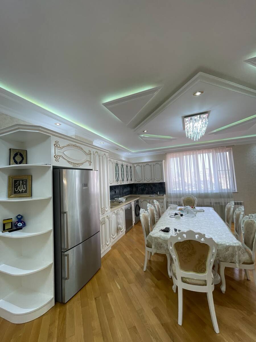 Satılır 3 otaqlı yeni tikili 150 m² — Mənzil, Bakı (4)