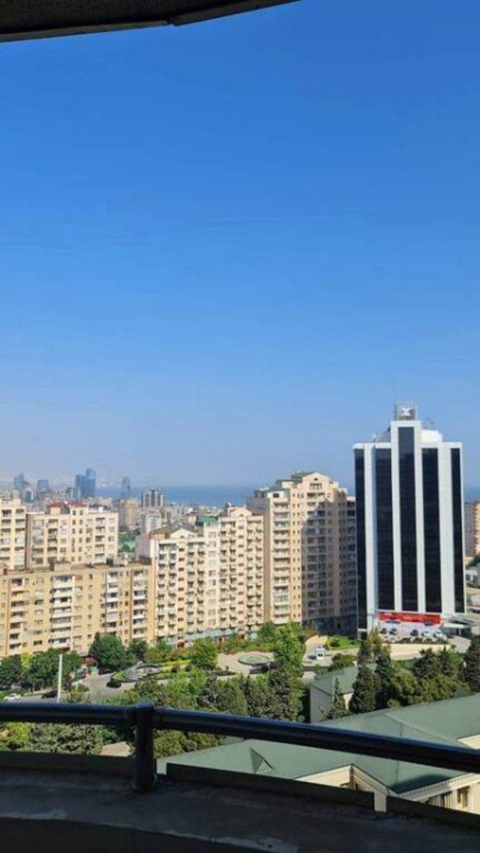 Satılır 5 otaqlı yeni tikili 186 m² — Mənzil, Bakı (3)
