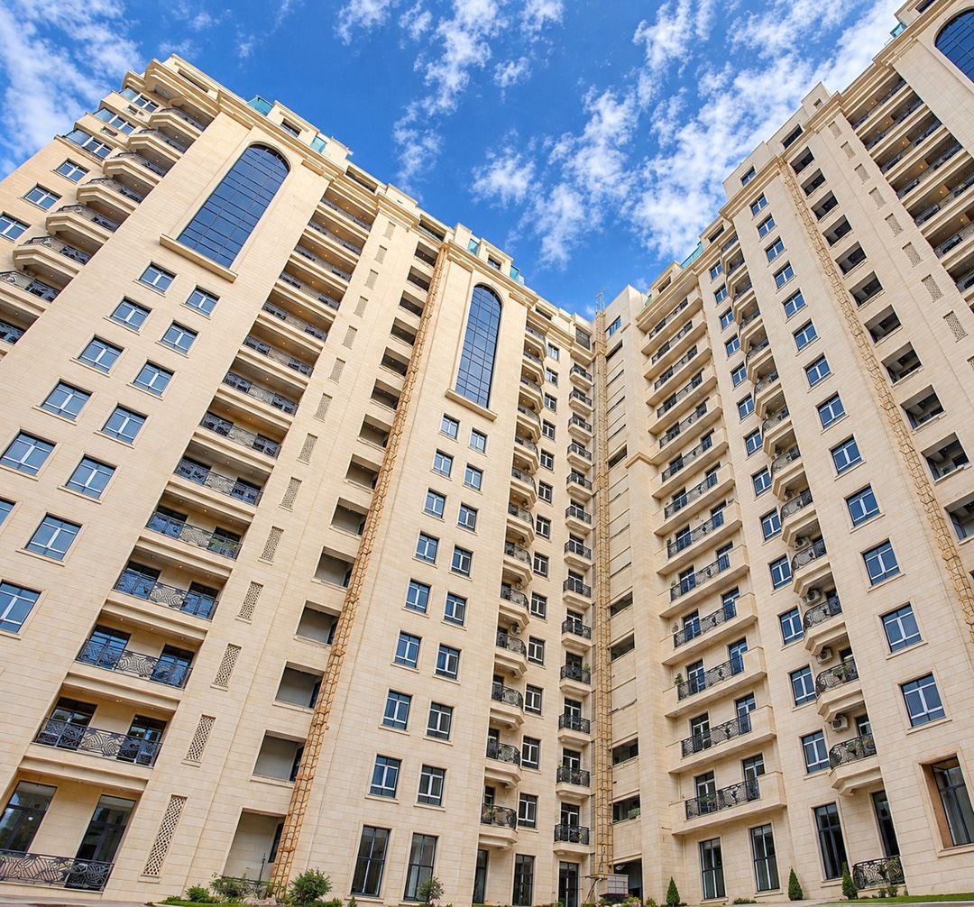 Satılır 4 otaqlı yeni tikili 211 m² — Mənzil, Bakı (2)