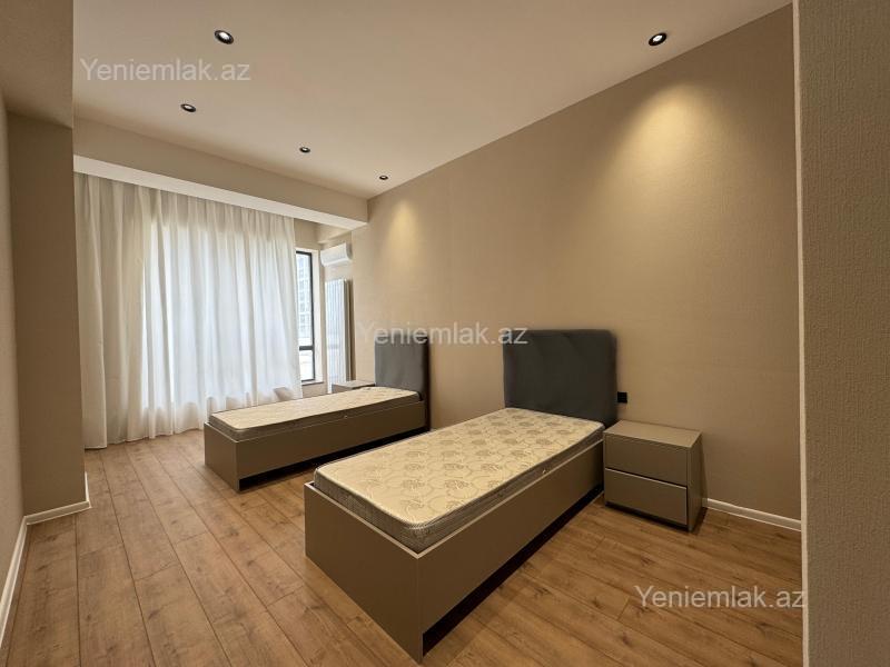 Satılır 4 otaqlı Bina evi menzil (Yeni tikili), 178 m², Nərimanov rayonu — Mənzil, Bakı (2)