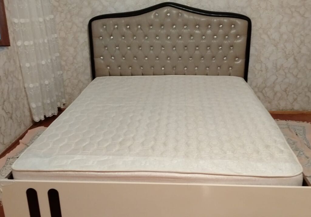 İşlənmiş, İkinəfərlik çarpayı, Bazasız, Matras ilə, Siyirməsiz — Yataqlar, Bakı