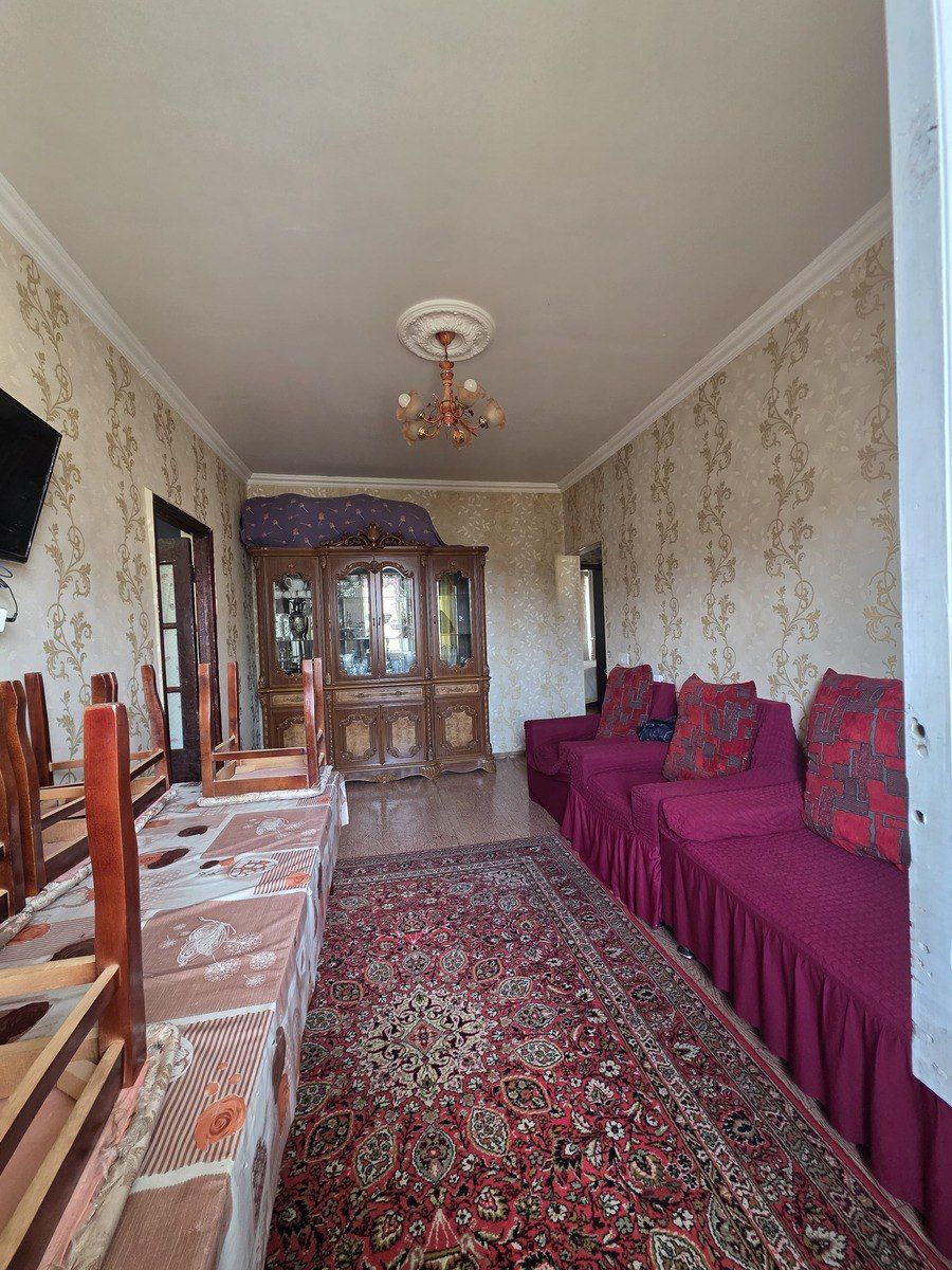 Satılır 5 otaqlı köhnə tikili 125 m² — Mənzil, Bakı (2)