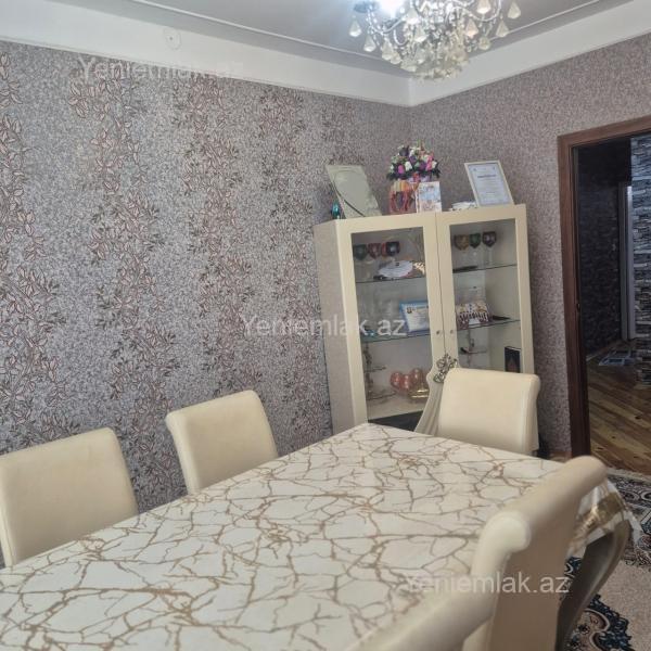 Satılır 5 otaqlı Bina evi menzil (Köhnə tikili), 96 m², 10-cu mikrorayon — Mənzil, Sumqayıt (6)