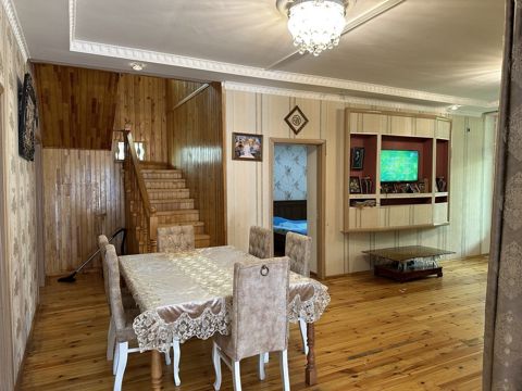 Satılır 7 otaqlı həyət evi/bağ evi 340 m² — Bakı