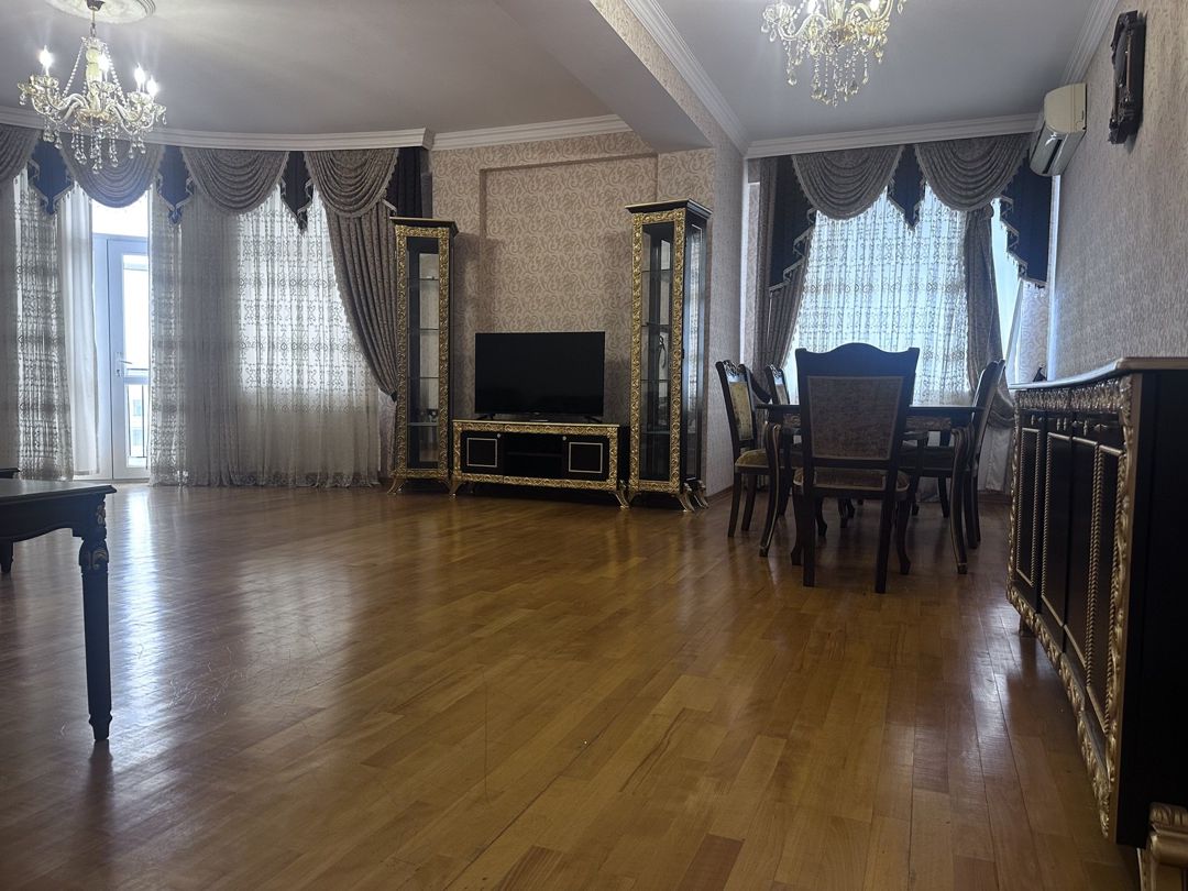 İcarəyə verilir 3 otaqlı yeni tikili 145 m² — Mənzil, Bakı (2)