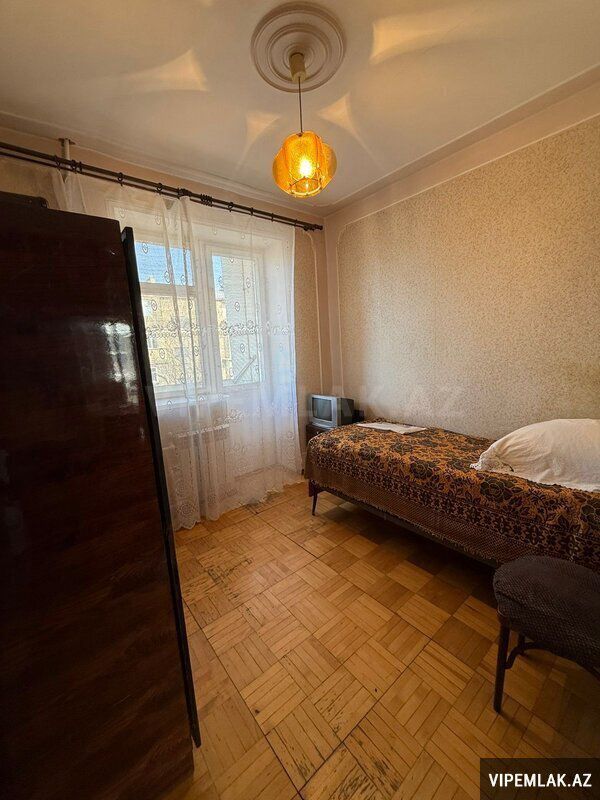 Binəqədi rayonunda 4 otaqlı Köhnə tikili Satılır, 72 m² — Mənzil, Bakı (6)