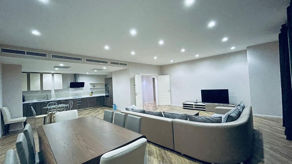 İcarəyə verilir 3 otaqlı yeni tikili 170 m² — Mənzil, Bakı (11)