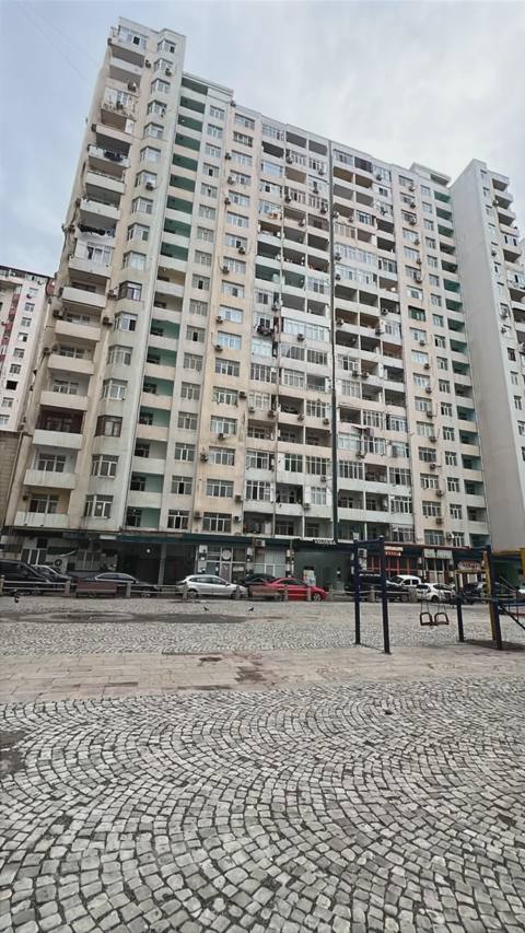 2 otaqlı mənzil, 66 m², Əsəd Əhmədov küçəsi — Bakı