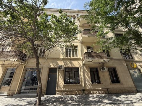 Satılır 3 otaqlı köhnə tikili 95 m² — 350 000 ₼ · Bakı · Mənzil Satılır 3 otaqlı köhnə tikili 95 m² — Bakı