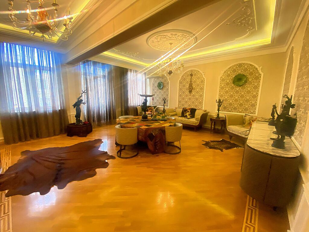 Satılır 5 otaqlı köhnə tikili 210 m² — Mənzil, Bakı (10)