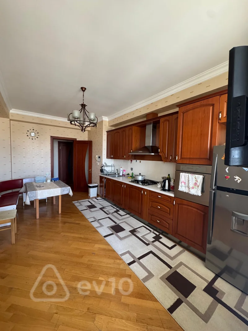 3 otaqlı mənzil, 140 m², Mətbuat prospekti — Mənzil, Bakı (11)