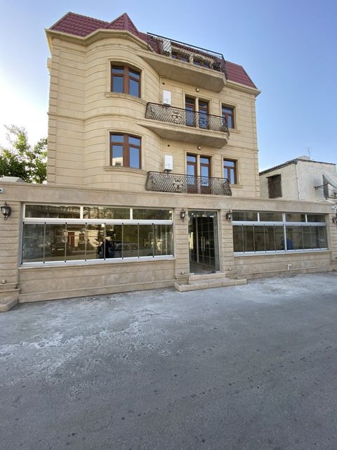 Satılır obyekt 500 m² — Bakı