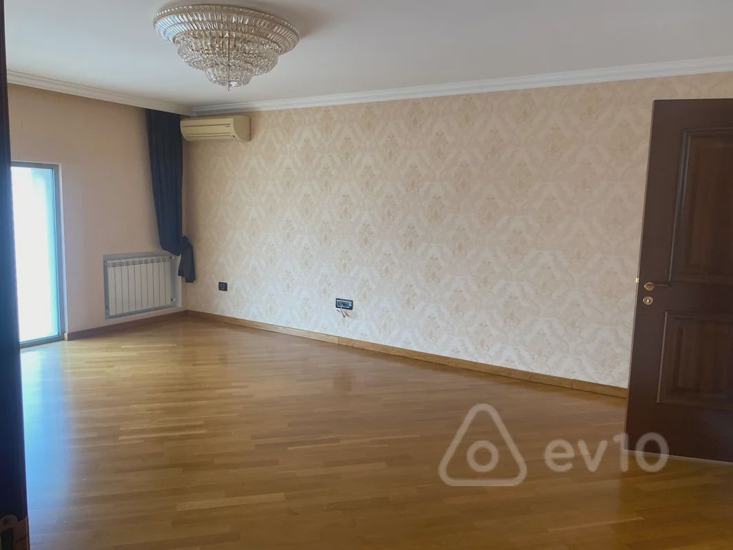 5 otaqlı mənzil, 380 m², Insaatcilar pros — Mənzil, Bakı (2)