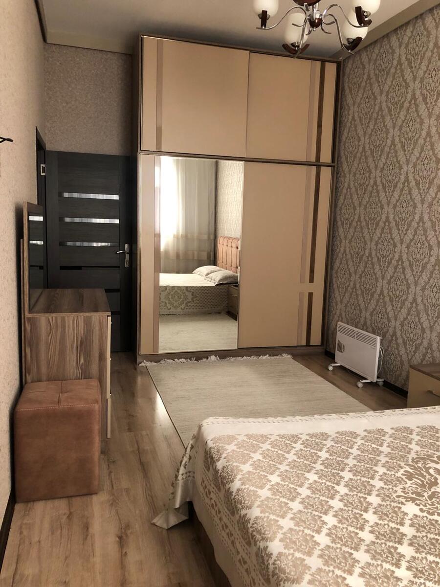 İcarəyə verilir 2 otaqlı köhnə tikili 67 m² — Mənzil, Bakı (6)